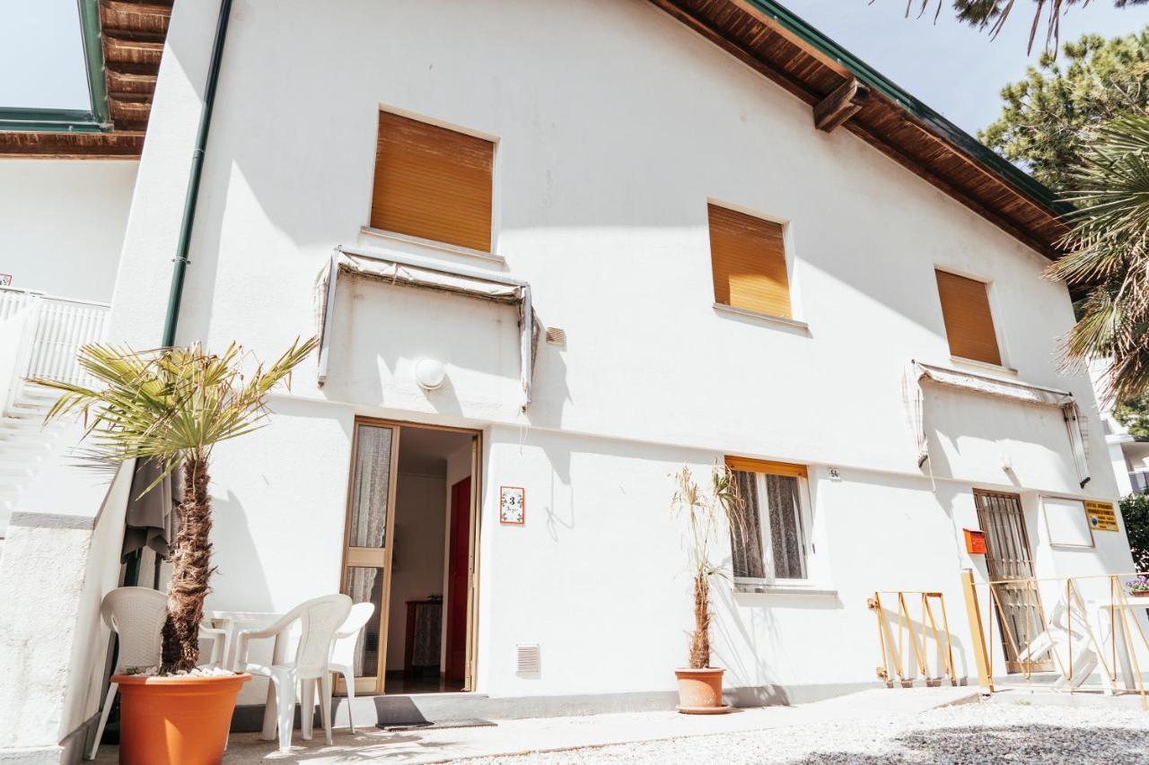 Casa Zanelli Apartment Lignano Sabbiadoro Luaran gambar