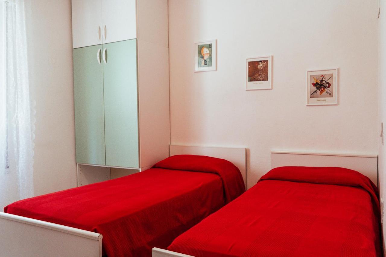 Casa Zanelli Apartment Lignano Sabbiadoro Luaran gambar