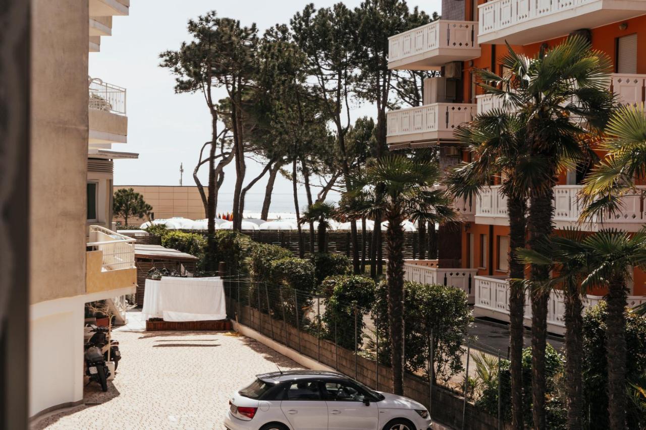 Casa Zanelli Apartment Lignano Sabbiadoro Luaran gambar
