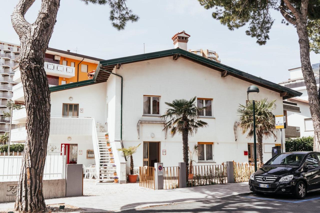 Casa Zanelli Apartment Lignano Sabbiadoro Luaran gambar